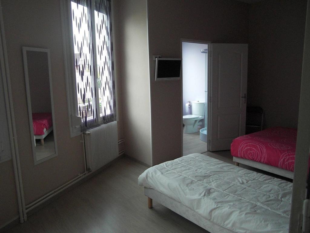 Hotel Le Colbert Еперне Екстериор снимка