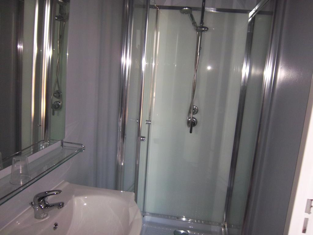 Hotel Le Colbert Еперне Стая снимка