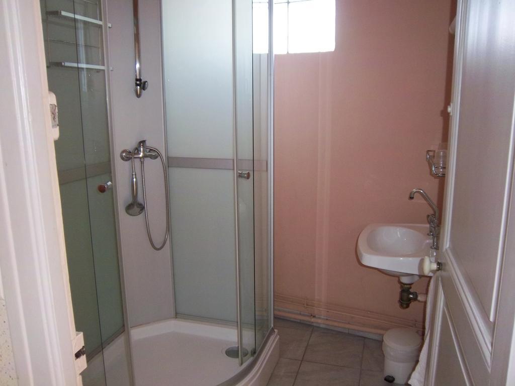 Hotel Le Colbert Еперне Стая снимка