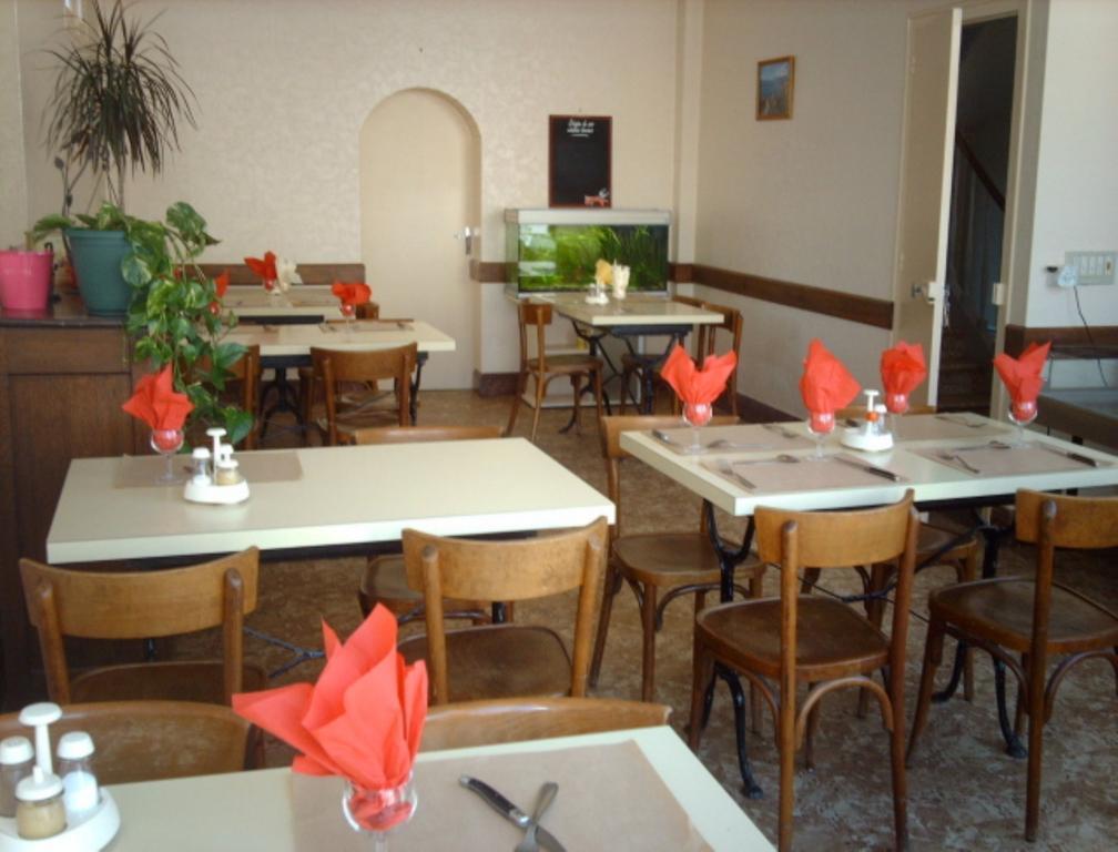 Hotel Le Colbert Еперне Екстериор снимка