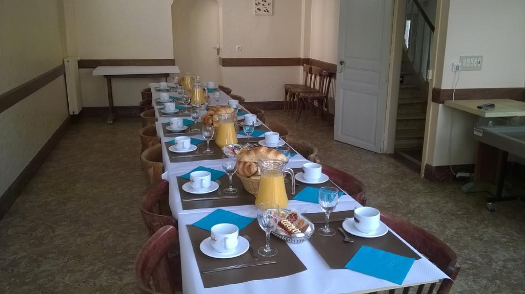 Hotel Le Colbert Еперне Екстериор снимка